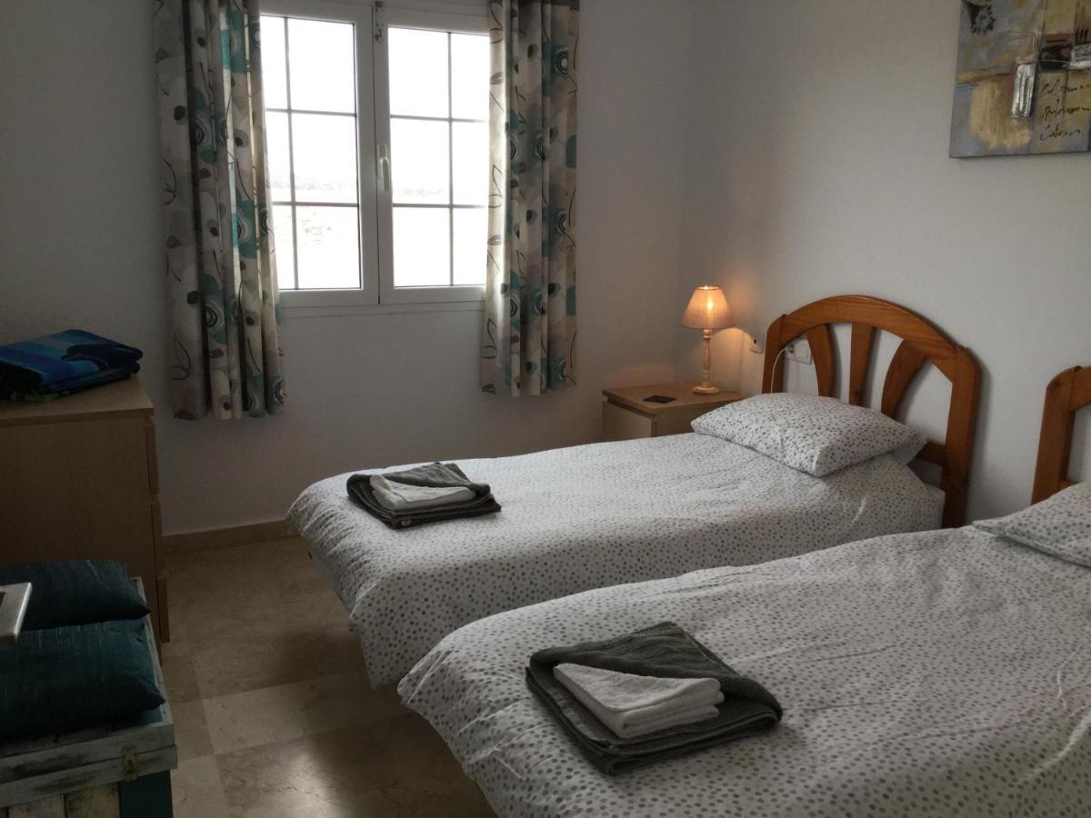 Lovely 2 Bedroom Holiday Apartment In Central カレタ・デ・フステ エクステリア 写真