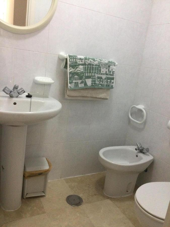 Lovely 2 Bedroom Holiday Apartment In Central カレタ・デ・フステ エクステリア 写真