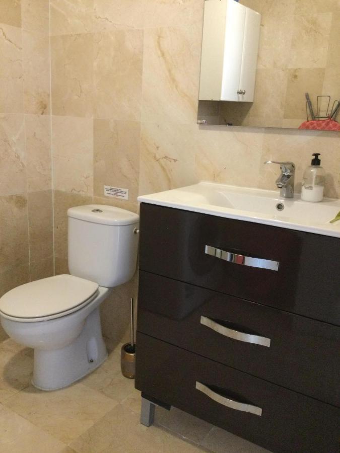 Lovely 2 Bedroom Holiday Apartment In Central カレタ・デ・フステ エクステリア 写真