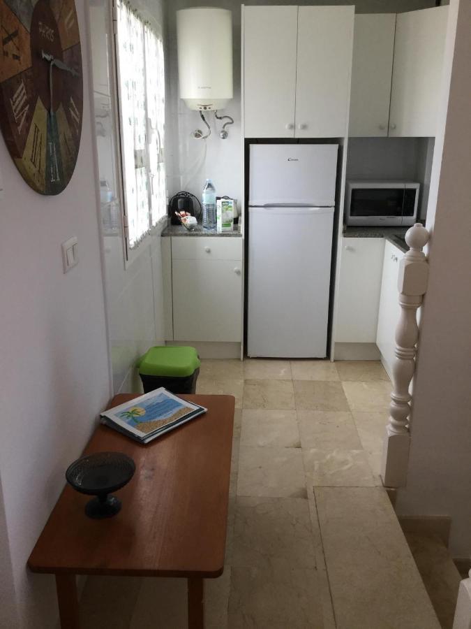 Lovely 2 Bedroom Holiday Apartment In Central カレタ・デ・フステ エクステリア 写真